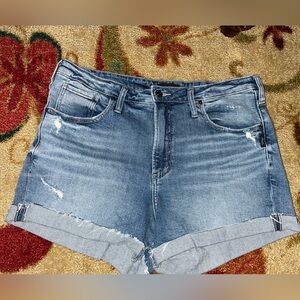 Silver Jeans Light Blue Jean Shorts Women’s 33 Waist